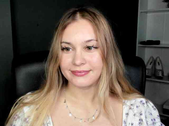Model: PERFECTvaleria