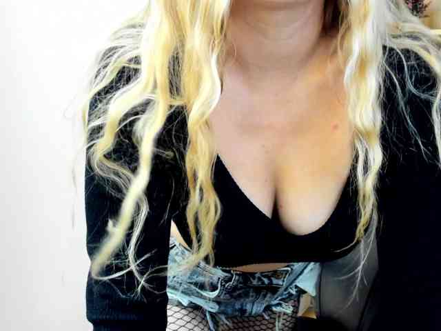 PERFECTvaleria webcam