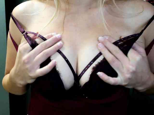 Model: PERFECTvaleria