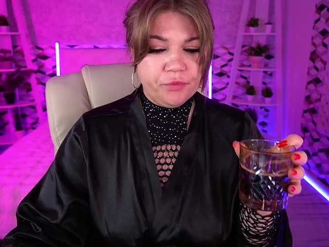 AlishaMalinka live cam