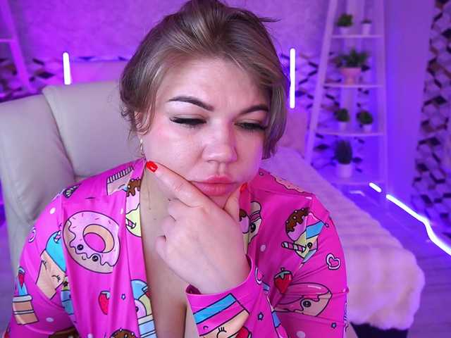 AlishaMalinka's BongaCams show and profile