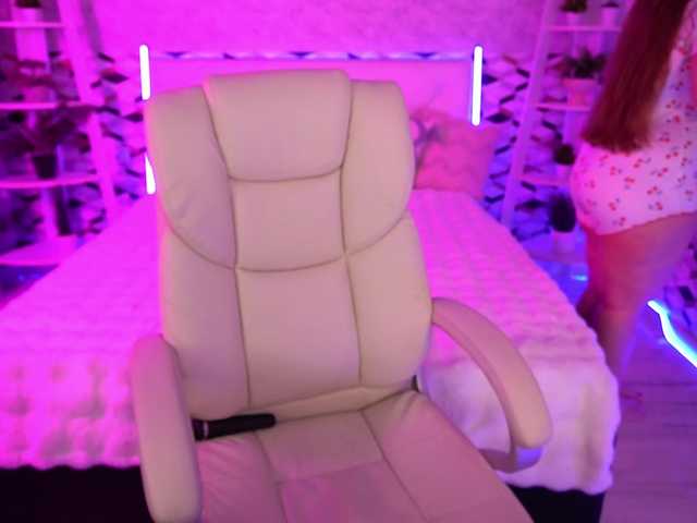 AlishaMalinka's BongaCams show and profile