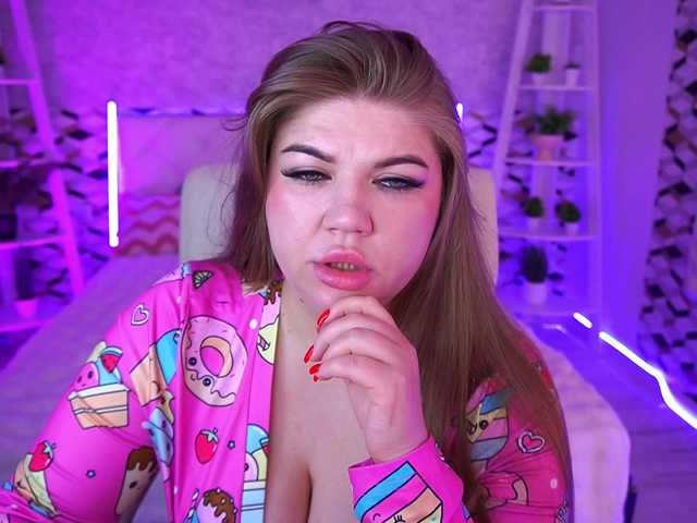 AlishaMalinka's BongaCams show and profile