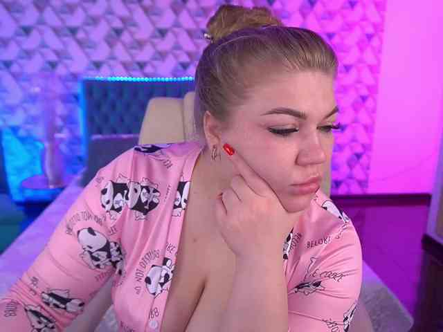 AmellyWhite webcam