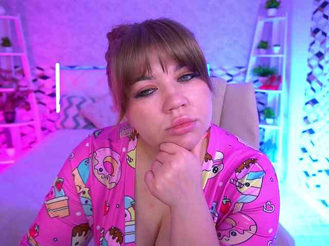 AmellyWhite webcam