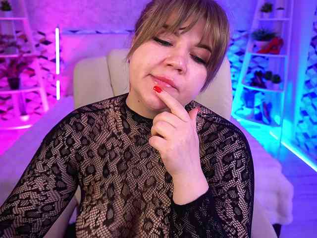 AmellyWhite webcam