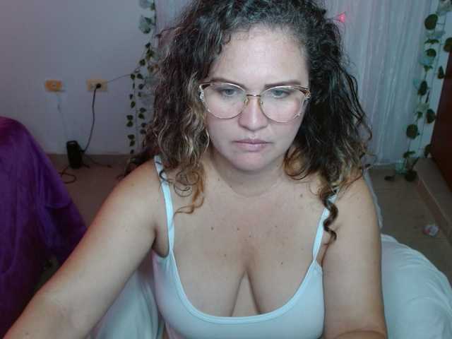 helenca1980's BongaCams show and profile
