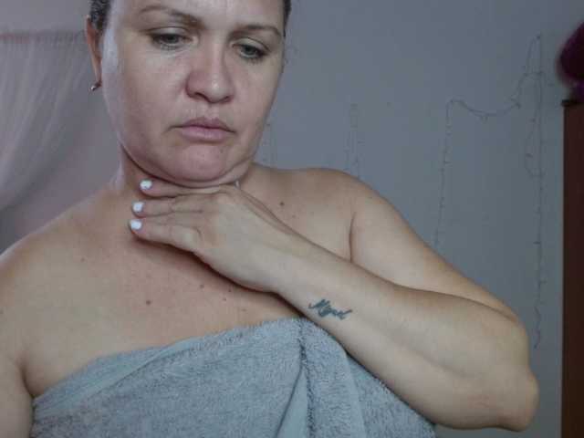 helenca1980 live cam on BongaCams
