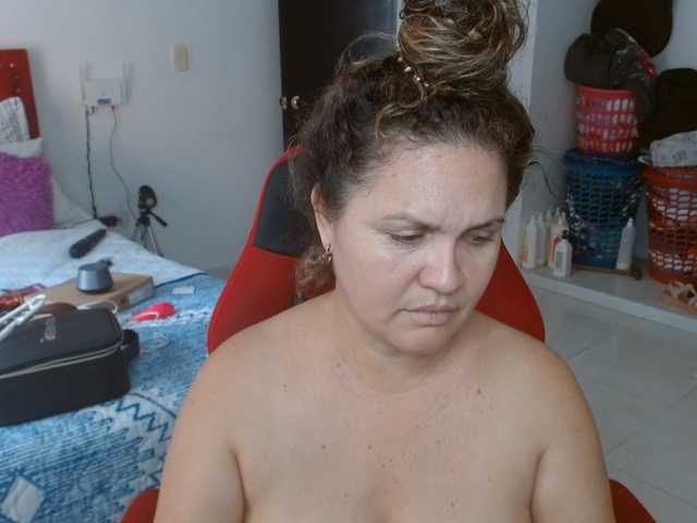 helenca1980 live cam on BongaCams