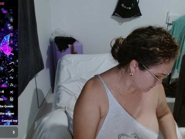 helenca1980 live cam on BongaCams