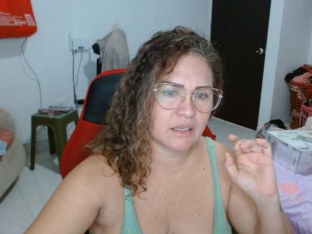 helenca1980 live cam on BongaCams