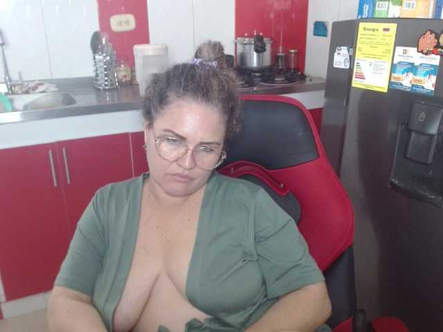 helenca1980 live cam on BongaCams