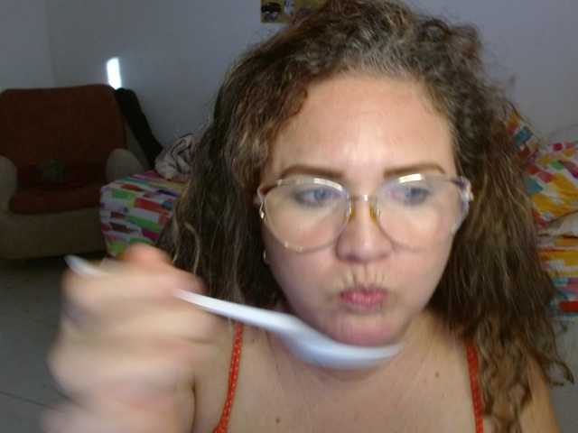 helenca1980, live now on BongaCams