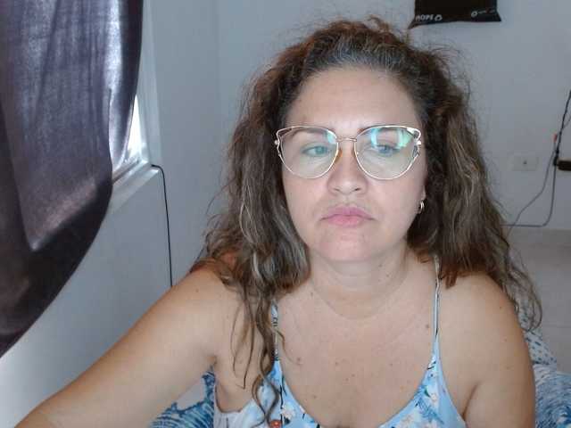 helenca1980 live cam on BongaCams