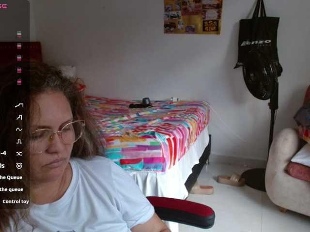 helenca1980 live cam on BongaCams
