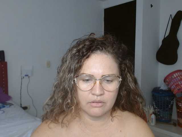 helenca1980 live cam on BongaCams