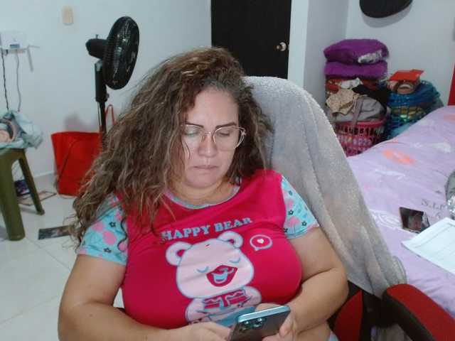 helenca1980 live cam on BongaCams