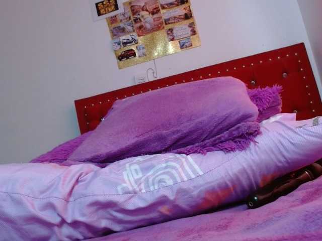 helenca1980's BongaCams show and profile