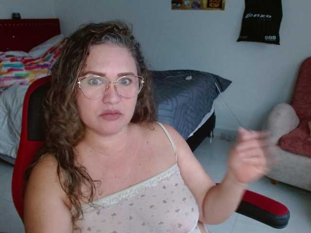 helenca1980 live cam on BongaCams