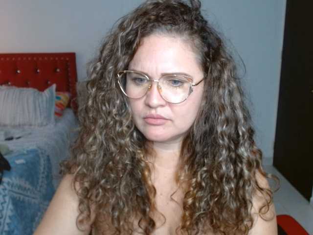 helenca1980 live webcam show