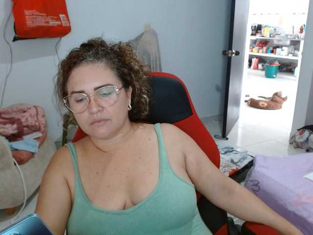 helenca1980 live cam on BongaCams