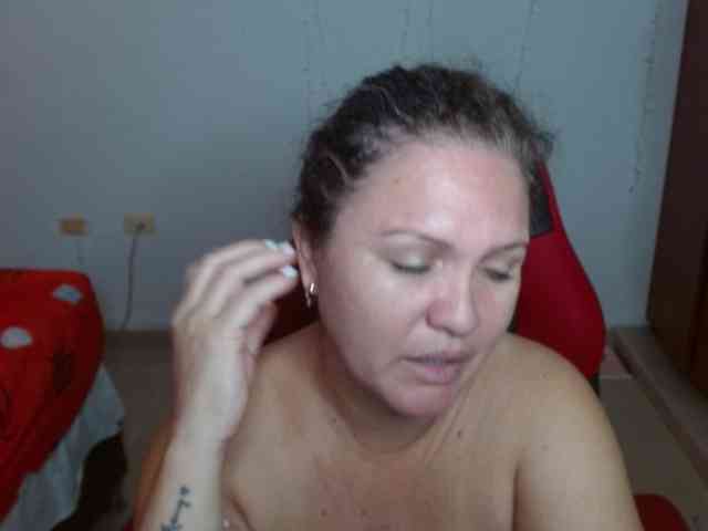 helenca1980 webcam