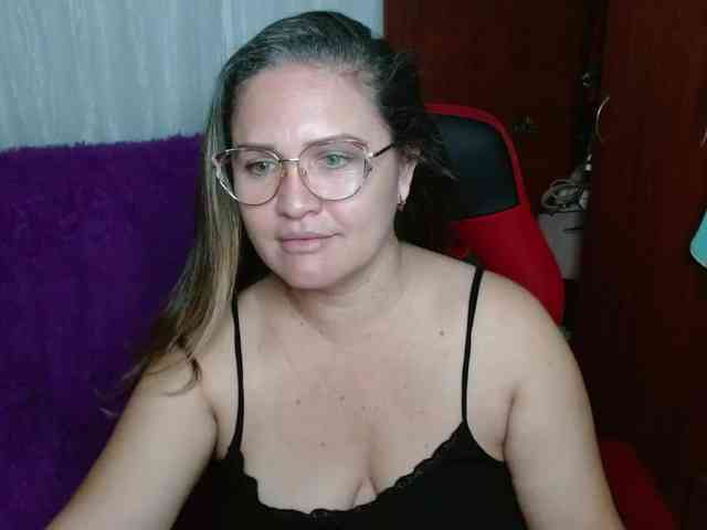 helenca1980 webcam