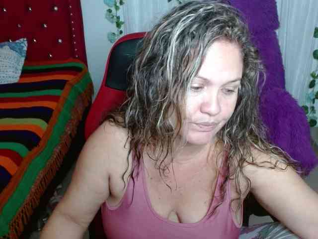 helenca1980 webcam