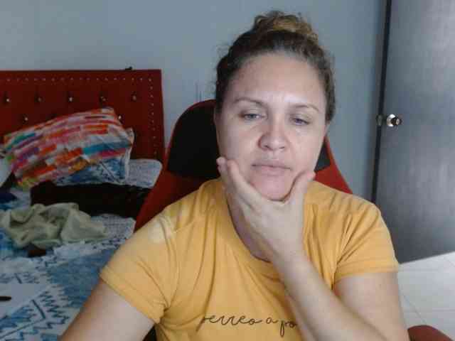 helenca1980 webcam