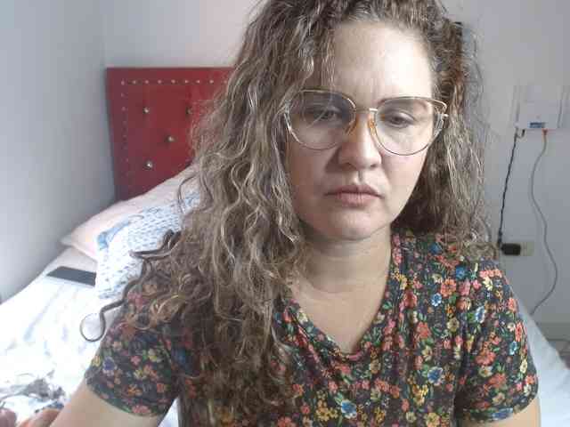 helenca1980 webcam