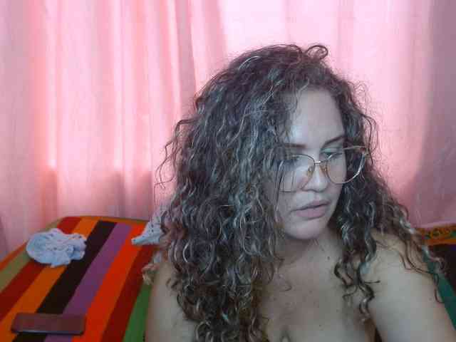 helenca1980 webcam