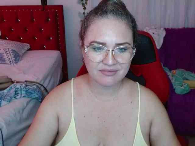 helenca1980 webcam