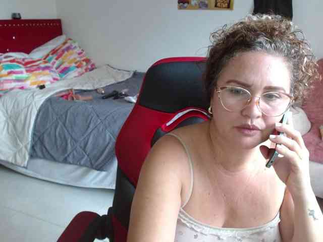 helenca1980 webcam