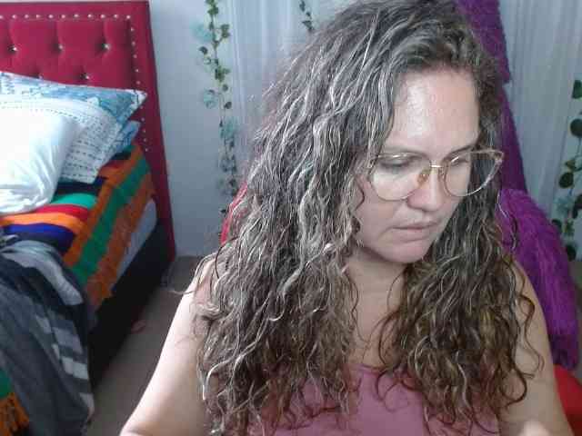 helenca1980 webcam
