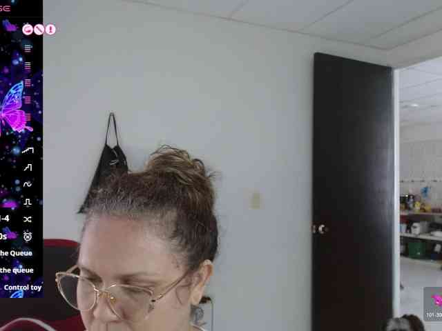 helenca1980 webcam