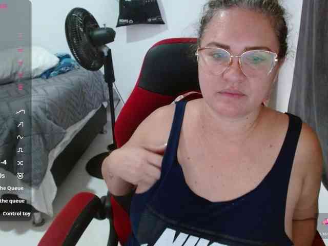 helenca1980 webcam