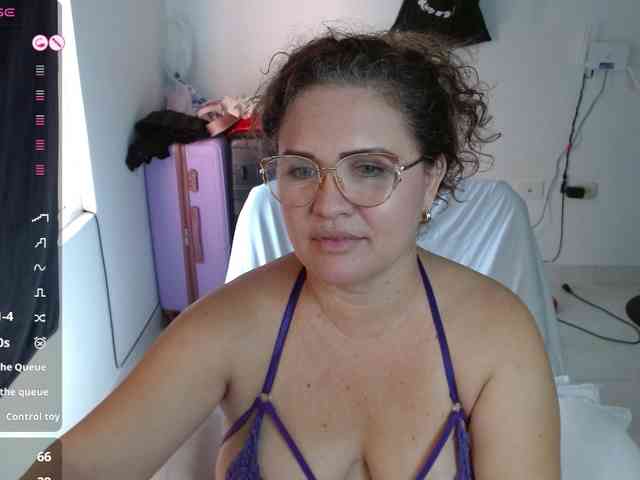 helenca1980 webcam
