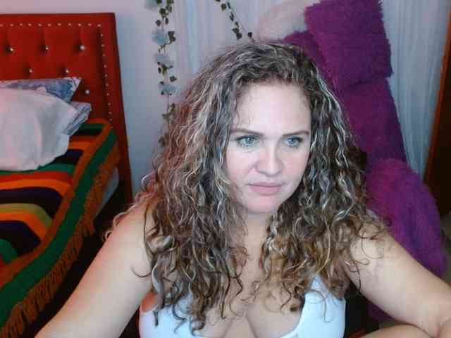 helenca1980 webcam