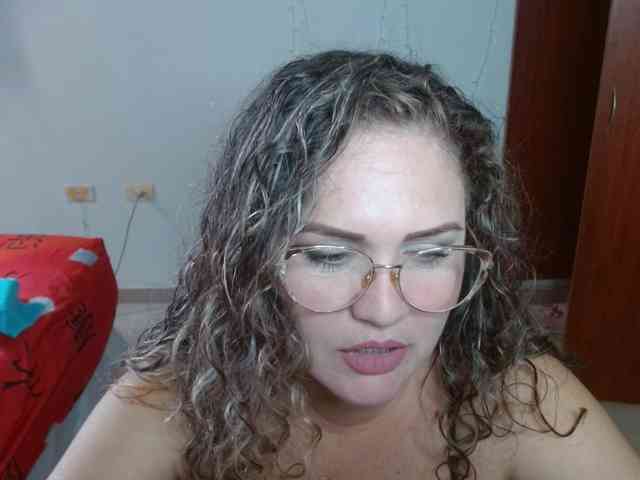 helenca1980 webcam