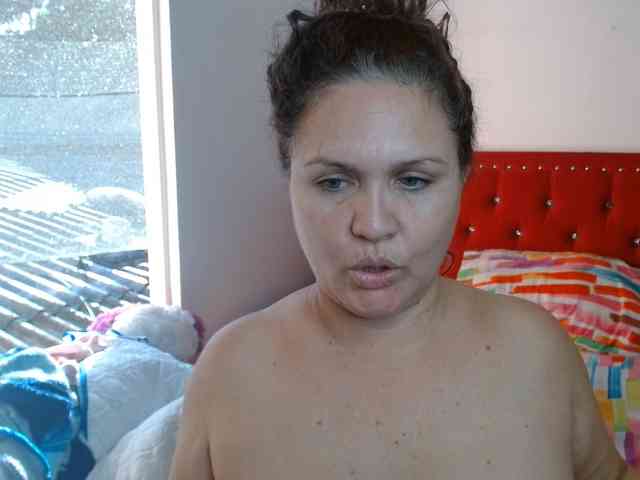 helenca1980 webcam