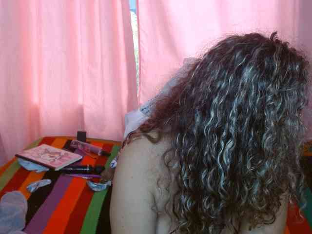 helenca1980 webcam