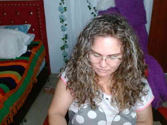 helenca1980 webcam