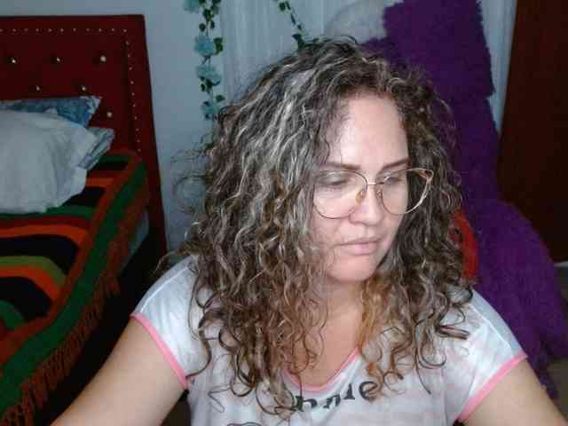 helenca1980 webcam