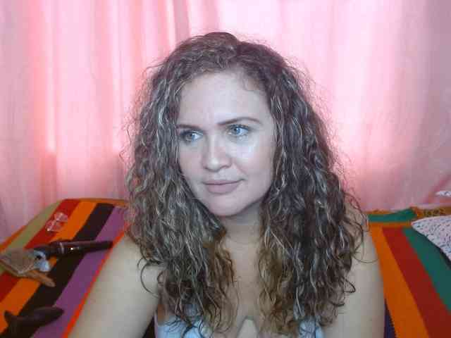 helenca1980 webcam