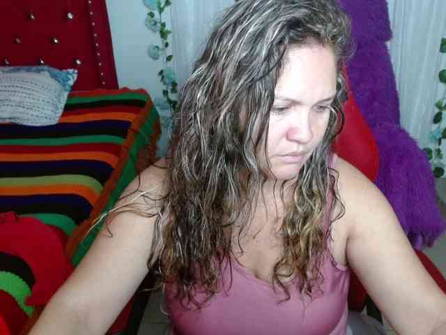 helenca1980 webcam