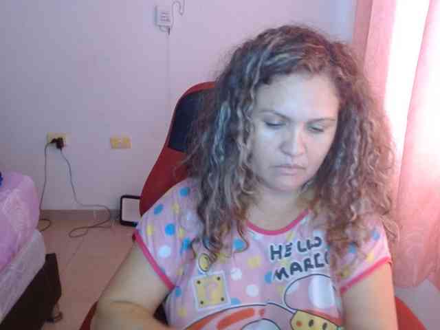 helenca1980 webcam