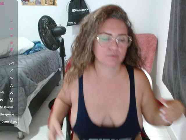helenca1980 webcam