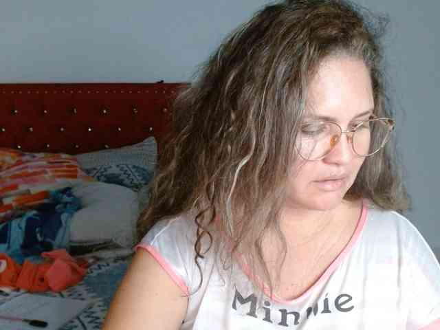 helenca1980 webcam