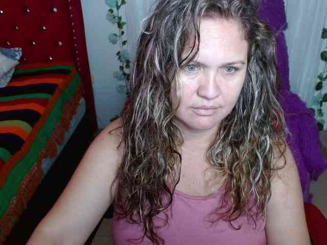 helenca1980 webcam