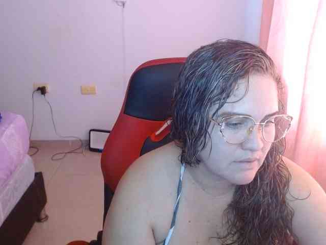 helenca1980 webcam